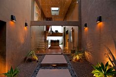 Warm & modern desert style luxury home with native plant drought friendly landscaping. Hotel Landscape, Los Angeles Homes