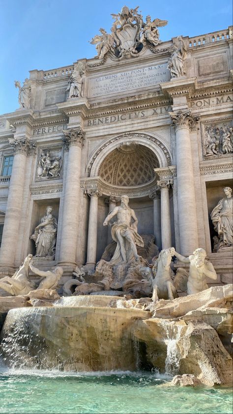 Rome, Italy, Trevi Fountain, Trevi, architecture, art, travel, summer, vacation, places, bucketlist, city, Europe, aesthetic, inspiration, Instagram Rome Winter, Trevi Fountain Rome, Trevi Fountain, Aesthetic Photos, Rome Italy, Aesthetic Photo, Barcelona Cathedral, Rome, Vision Board