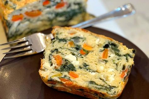 Mediterranean Diet Bread, Feta Bread Recipe, Artichoke Bread Recipe, Feta Bread, Mediterranean Bread, Tuscan Salmon Recipe, Diet Bread, Plant Recipes, Spinach Bread