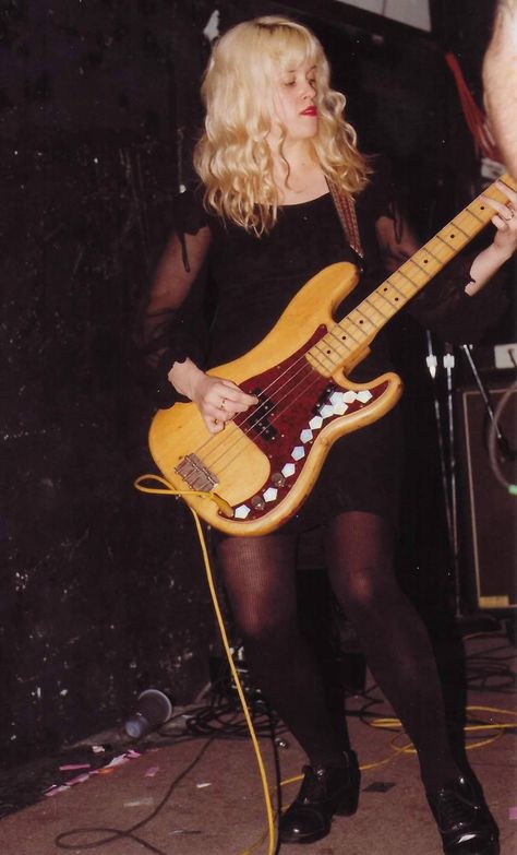 Riot Grrrl Outfits, Riot Grrrl Fashion, Kat Bjelland, Huggy Bear, Feminist Punk, Riot Grrl, Heavens To Betsy, The Slits, Women Of Rock