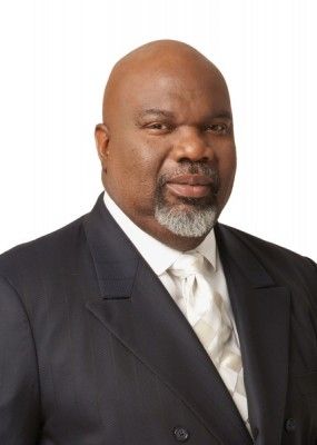 Hypocrisy alert: millionaire bishop T.D. Jakes who runs his mega church like a fortune 500 corporation is suing various musicians for sampling his sermons in their music. There's a reason why the bible is not copyrighted and why preachers who presume to deliver the "word of G-d" do not (and cannot) own those words…now this guy is suing young griots for material that belongs to the commons?  and you wonder why young people are OVER the church (and pretty much all piscean religions). WACKNESS. Bishop Jakes, Motivational People, Young Jeezy, Td Jakes, Leadership Books, Jeezy, Women Of God, Spiritual Teachers, Trials And Tribulations