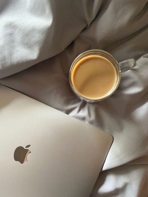 #coffee #gm #morning #ig #aesthetic #tayrsa Coffee Laptop Aesthetic, Gm Aesthetic, Bali Food, Ig Aesthetic, Aesthetic Coffee, Good Morning Coffee, Ig Story, Morning Coffee, Macbook