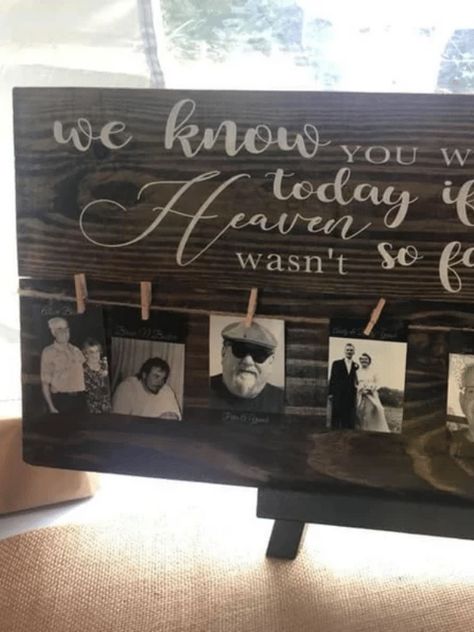 On important days, it is natural to remember loved ones who are not with us anymore. Here are some special ways to honor someone's memory at your wedding. Pallet Wedding Decor, Cobalt Wedding, Wedding Remembrance, Pallet Wedding, Rustic Wedding Decorations, Country Wedding Decorations, Future Wedding Plans, Cute Wedding Ideas, Rustic Country Wedding