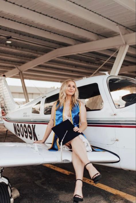 Aviation Photography Photo Ideas, Airplane Senior Photos, Pilot Graduation Pictures, Plane Senior Pictures, Aviation Graduation Pictures, Senior Pictures With Airplane, Airplane Senior Pictures, Pilot Senior Pictures, Aviation Senior Pictures