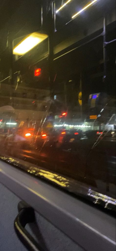 #night #rain #drive #bus #aesthetic Fake Bus Picture, Bus Ride Aesthetic Night, Night Bus Travel Snap, Night Rain Drive, Bus Window Aesthetic, Bus Station Aesthetic, Night Bus Travel, Night Bus Aesthetic, Bus Travel Snap