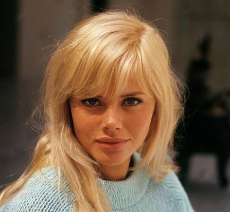 Brit Ekland, Britt Ekland, Blonde Hair Looks, Old Hollywood Glamour, Blonde Girl, Hairstyles With Bangs, Old Hollywood, Hair Looks, New Hair