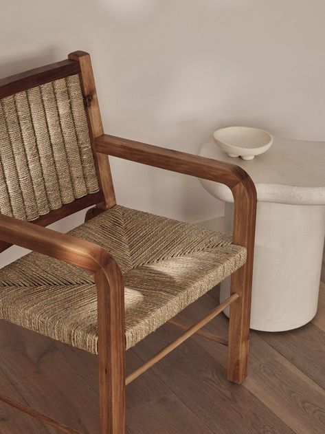 Our Bray dining chair has been crafted in a custom finished Australian wood frame with unique hand-woven patterns in natural fibres. Plaster Furniture, Woven Outdoor Furniture, Woven Chair, Occasional Chair, Furniture Showroom, Wood Dining Chairs, Natural Fibres, Residential Interior, Outdoor Dining Chairs