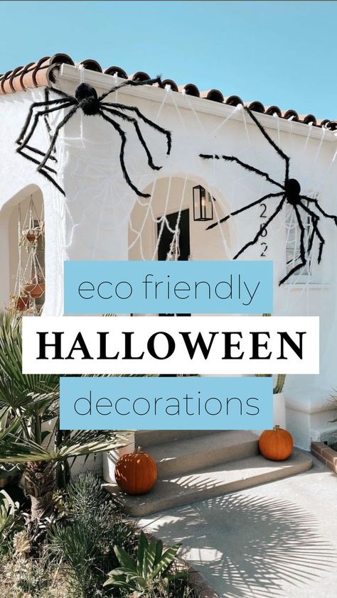 Wow, these eco friendly Hallween decor ideas are so genius! I can't wait for spooky season! Friendly Halloween Decorations, Friendly Halloween Decor, Eco Friendly Halloween, Metallic Party Decor, Halloween Decoration Ideas, Eco Friendly Holiday, Halloween Decor Ideas, Eco Decor, Pumpkin Display