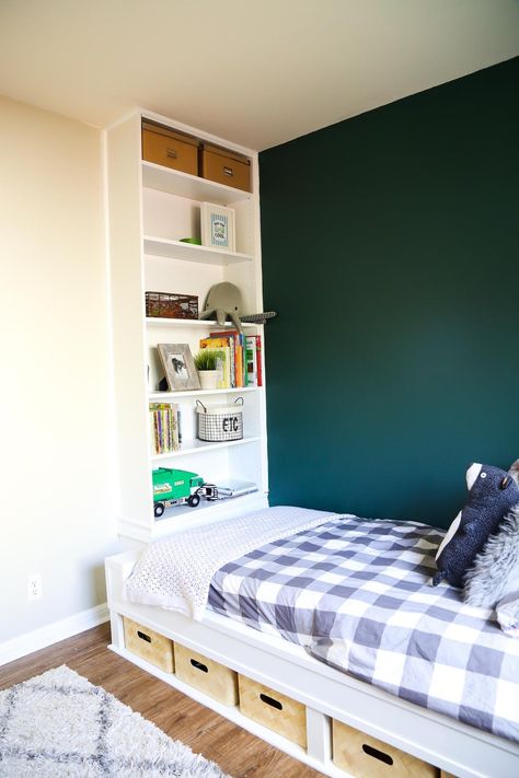 Diy Bed Nook, Bed Diy Storage, Storage Daybed, Diy Built In Shelves, Box Room Bedroom Ideas, Diy Kids Room, Diy Built In, Diy Storage Bed, Kids Room Bed