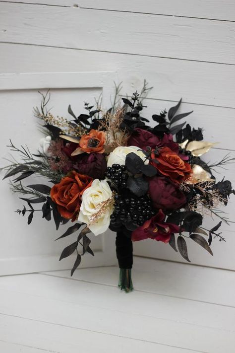 bouquet:The width of the bridal bouquet- 12 inch  (30cm)The height of the bouquet  -12 inch (30 cm)The bouquets are created from artificial flowers and greenery of high quality.Thanks for visiting 😊 Black And Orange Wedding Theme, Woodland Bride, Bouquet Fall Wedding, Fall Bridal Bouquet, Faux Bouquet, Bouquet Burgundy, Dark Wedding Theme, Black Bouquet, Cascading Bouquet