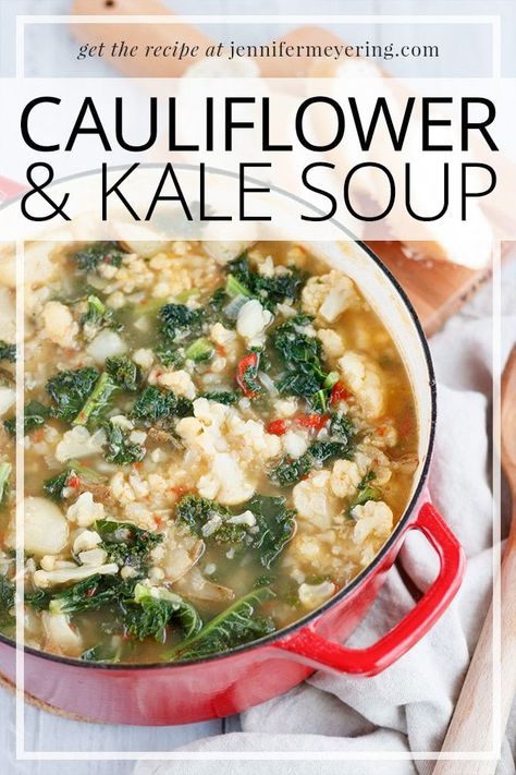 This broth based cauliflower and kale soup is both warming and delicious with flavors of roasted red pepper and rosemary. Cauliflower Kale Soup, 9 Bean Soup Recipe, Cauliflower And Kale, Beautiful Meals, Easy Main Dishes, Bean Soup Recipes, Low Gi, Kale Soup, Roasted Red Pepper