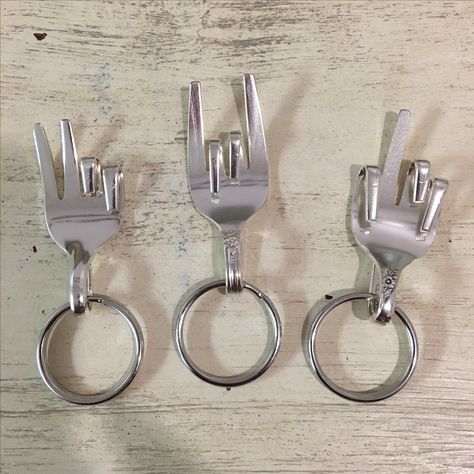 Fork Keychain, Welded Silverware Art, Fork Art, Punk Fashion Diy, Cutlery Art, Fork Jewelry, Silverware Crafts, Flatware Jewelry, Recycled Metal Art