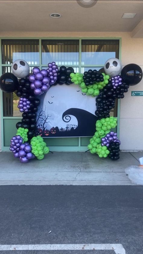 Nightmare Before Christmas Babyshower, Halloween Shower Ideas, Nightmare Before Christmas Kids, Halloween Fanart, Christmas Wedding Themes, Nightmare Before Christmas Wedding, October Baby Showers, Halloween Gender Reveal, Nightmare Before Christmas Decorations