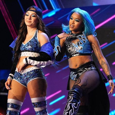 Kiera Hogan on Instagram: "Honestly, I’m so proud of us 💙 Thank you my sweet @skyeblue_wrestling for having my back always and going to war with me without hesitation. A true ride or die #TeamBlue /The tinsel twins🥰💙 @aew #aewdynamite #TheHottestFlame" Wwe Women's Division, Wrestling Superstars, Team Blue, Wwe Womens, Professional Wrestler, Female Wrestlers, Ride Or Die, Wwe Divas, So Proud