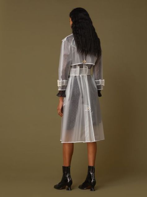 Pvc Raincoat, Classic Trench Coat, Fancy Dinner, Fabric Belt, Alexa Chung, Rain Wear, Raglan Sleeve, Fashion Brand, Trench Coat