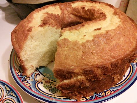 Paula Deen Pound Cake, Peanut Butter Pound Cake Recipe, Peanut Butter Pound Cake, Vanilla Pound Cake Recipe, Brown Sugar Pound Cake, Best Pound Cake Recipe, Southern Pound Cake, Easy Pound Cake, Pound Cake Recipes Easy