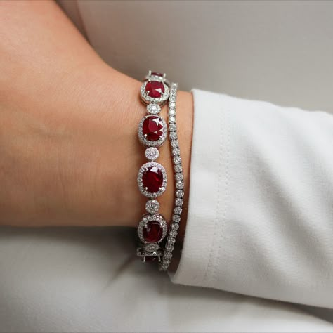 Ruby Jewelry Design, Diamond And Ruby Bracelet, Diamond Ruby Bracelet, Royal Bracelets, Ruby Bracelet Gold, Jewellery Ruby, Ruby Diamond Bracelet, Ruby Bracelets, Ruby Jewellery