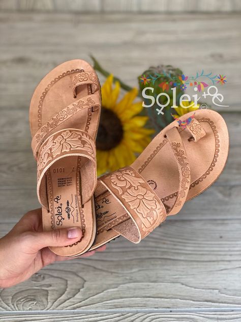 Floral Artisanal Sandal. Cross Strap Sandals. Mexican Leather - Etsy New Zealand Sandals Mexican, Mexican Shoes, Cross Strap Sandals, Mexican Sandals, Western Shoes, Sandals Cute, Tan Sandals, Cute Sandals, Cross Straps