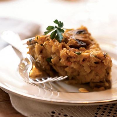 Matzo, Mushroom, and Onion Kugel Recipe - Delish.com/with adjustments this can be vegetarian Jewish Holiday Recipes, Matzo Meal, Passover Recipes, Kosher Recipes, Jewish Recipes, Holiday Cooking, Passover, Savoury Dishes, Matzo