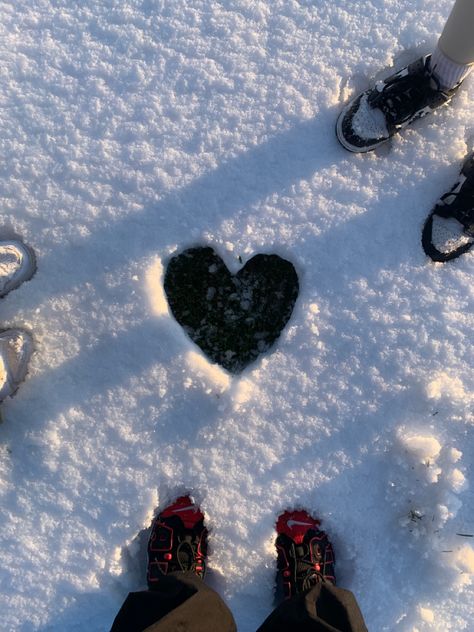 Melting Snow Aesthetic, Snow Esthetics, February Aesthetic Photography, February Aesthetic Month, Snow Day Pictures, Snow Day Aesthetic, Cold Weather Aesthetic, February Vibes, Monthly Aesthetic