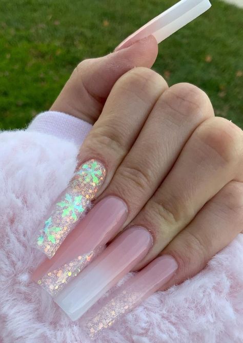 Pink Christmas Nails Acrylic Long, Christmas And New Year Nails Acrylic, Square Acrylic Nails Winter, Christmas Baddie Nails, Winter Nail Sets, Acrylic Nails Winter, Christmas Nail Designs Acrylic, Long Acrylic Nail Designs, Winter Nails Acrylic