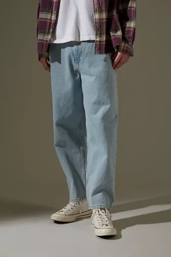 Blue Pants Outfit Men, Light Wash Jeans Outfit, Blue Jeans Outfit Men, Light Blue Jeans Outfit, Blue Pants Outfit, Straight Leg Jeans Outfits, Light Blue Pants, Jeans Outfit Men, Simple Casual Outfits