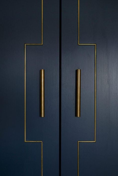 Unique Door Handles, Wooden Door Ideas, Modern Cupboard, Door Handle Design, Modern Cupboard Design, Wardrobe Door Designs, Christmas Decorating Ideas, Wardrobe Designs, Wardrobe Interior Design