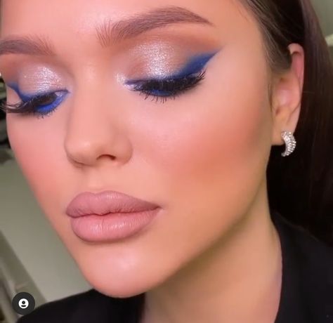 Makeup Ideas With Blue Eyeliner, Make Up Royal Blue Dress, Prom Makeup Royal Blue Dress, Eyeshadow With Blue Dress, Makeup To Match Blue Dress, Makeup With Light Blue Dress, Royal Blue And Silver Makeup Looks, Makeup For Blue Dresses, Makeup On Blue Dress