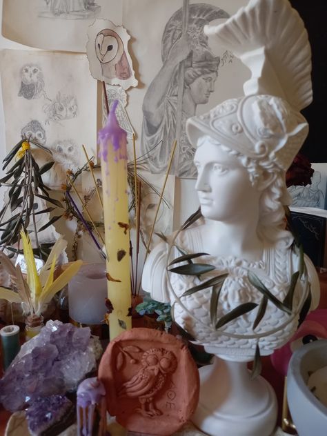 Greek Pagan Altar, Athena Alter Ideas, Athena Altar Offerings, Greek God Alters, Athena Witchcraft, Artemis Altar Ideas, Apollo Alter Ideas, Athena Altar Ideas, Hellenic Polytheism Altar