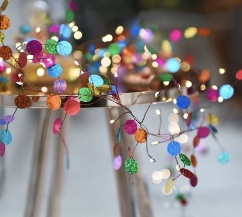 Diy Luminaire, Fairy Lights Bedroom, Cluster Lights, Light Chain, Fairy Light, Glass Lantern, Floral Garland, Fairy String Lights, Pretty Lights