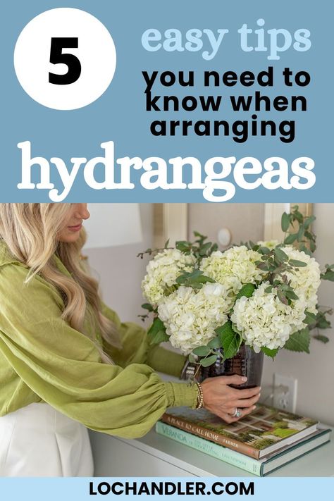 Antique Floral Arrangements, Fresh Hydrangea Arrangements, Easy Hydrangea Centerpiece, Simple Hydrangea Arrangements, Floral Arrangement With Hydrangeas, Diy Hydrangea Arrangements, Hydrangea In A Vase, How To Cut Hydrangeas For A Vase, How To Arrange Hydrangeas In A Vase