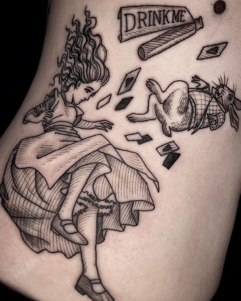 Black And White Alice In Wonderland Tattoo, Eat Me Tattoo Ideas, Alice In Wonderland Tattoo Sleeve, Tattoo Ideas Stencil, Me Tattoo Ideas, Alice In Wonderland Tattoos, Mad Hatter Tattoo, Tattoo Lower Back, Alice Rabbit