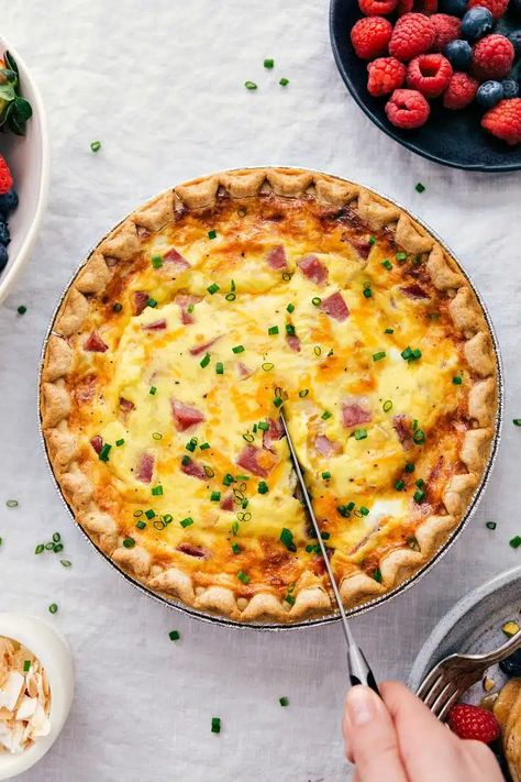 Ham and Cheese Quiche {EASIEST quiche!} - Chelsea's Messy Apron Ham And Cheese Quiche Pioneer Woman, Ham And Swiss Quiche Recipes, Quiche Recipes Ham And Cheese, Ham And Cheese Quiche Recipes, Ham And Egg Quiche, Chelseas Messy Apron Recipes, Ham And Cheese Quiche Easy, Ham Swiss Quiche, Ham Quiche Recipes