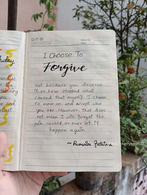 Short Diary Writing, Line Diary Ideas, Things To Write In Your Personal Diary, Diary Writing Aesthetic Ideas, Beautiful Quotes To Write In Diary, How Do U Start Writing Ur Own Diary, Beautiful Things To Write In Diary, Things To Write In Diary Aesthetic, Thoughts To Write In Diary