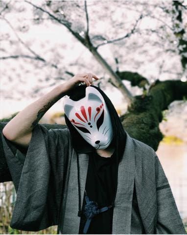 Japanese Fox Mask, Mask Photography, Urahara Kisuke, Japanese Fox, Face P, Mask Aesthetic, Kitsune Mask, Japanese Mask, Peculiar Children