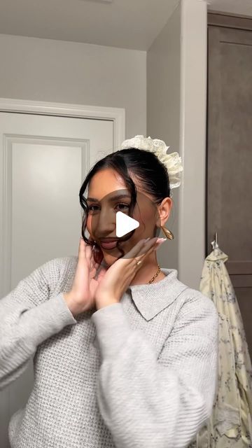 Yolanda Espericueta on Instagram: "Making lace scrunchies 🎀✨   #diy #sewingtutorial #lacescrunchies #pinterestdiy #joanns #sewing #accessories  #sewingcreator #fashiondesign" Lace Scrunchies Diy, Lace Scrunchies, Scandi Summer, Making Lace, Scrunchies Diy, Sewing Lace, Pinterest Diy, Summer 24, April 26