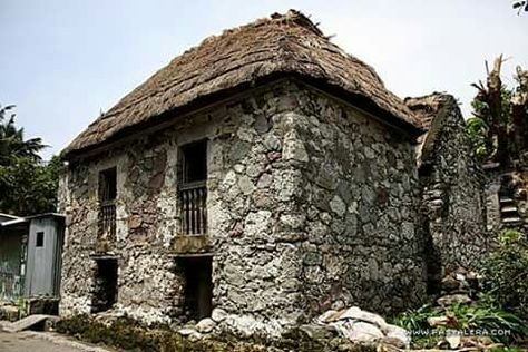 Ivatan House, Batanes Philippines, Conceptual Model Architecture, Industrial Architecture, Vernacular Architecture, Place Of Worship, Architecture Model, Vintage Design, Philippines