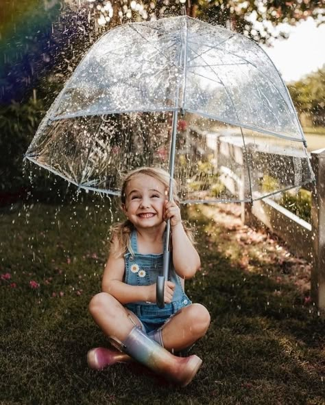 Toddler Poses, Toddler Photoshoot, Toddler Photos, Photography Journey, Fun Photoshoot, Summer Photoshoot, Outdoor Photoshoot, Foto Poses, Childrens Photography