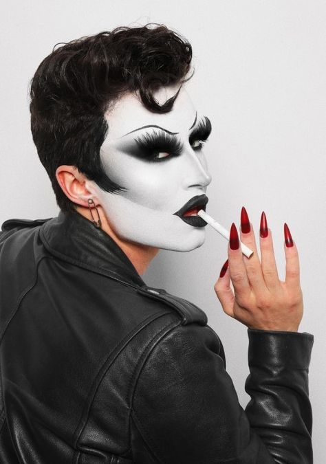 Gottmik Drag Makeup, Drag Kings Makeup, Dragula Drag Looks, Drag King Aesthetic, Drag King Makeup Ideas, Goth Drag Queen, Drag King Outfits, Drag Outfit Ideas, Drag Makeup For Women