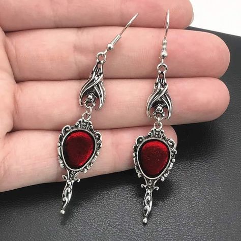 Vintage Vampire, Emo Accessories, Earrings Gothic, Red Mirror, Gothic Vintage, Vampire Bat, Magic Mirror, Gothic Punk, Fashion Jewelry Earrings