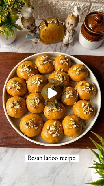 Divya on Instagram: "Rakshabandhan special besan ke ladoo ki recipe 😍😍 Save this for later ❤️.   Ingredients-  1. Ghee - 1 cup  2. Besan - 2 cup  3. Powered sugar- 1 cup  4. Pinch of yellow food colour or Haldi powder  5. Chopped nuts - 2-3 tbsp   Do try this recipe and let me know if you liked it or not 😍😍.   Follow @cookingdiaryathome  For more such amazing content ❤️.   ❌NO REPOST❌   [ Ladoo recipe, besan laddu , easy sweets recipe, Indian sweets , easy recipe, Rakhi recipe, Ranchi blogger]   #rakhi #rakshabandhanspecial #ladoo #besanladoo #reelsinstagram #recipereel ranchiblogger #cookingdiaryathome #exploremore #ranchi #jharkhandblogger #ranchifoodblogger #recipecreator" Besan Ke Laddu, Besan Ke Laddu Recipe, Besan Ladoo Recipes, Easy Besan Ladoo Recipe, Besan Recipe, Besan Laddu Recipe, Quick Sweets, Sweets Easy, Haldi Powder