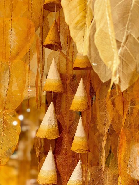 Anthropologie Interior, Anthropologie Display, Anthropologie Fall, Autumn Interior, Autumn Display, Interior Display, Retail Display, Installation Art, Fall Wedding