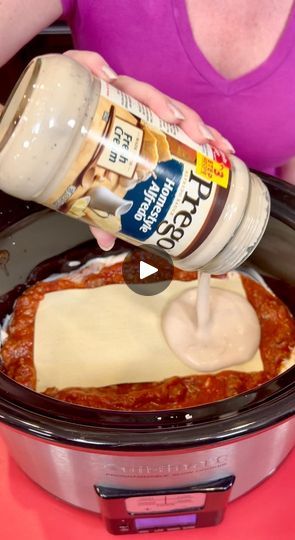 Crockpot Lasagne, Crockpot Lasagna Easy, Easy Italian Dinner, Oven Ready Lasagna, Hamburger Dishes, Beef Lasagna, Crockpot Lasagna, Pot Lasagna, Crockpot Casserole