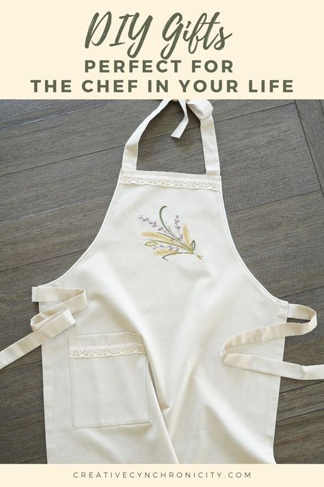 DIY Gifts Perfect for the Chef in Your Life Gifts For Men Diy, Gifts For Chefs, Funny Anecdotes, Recipe Scrapbook, Kitchen Magic, Organic Spice, Chef Gifts, The Chef, Sewing Projects For Beginners