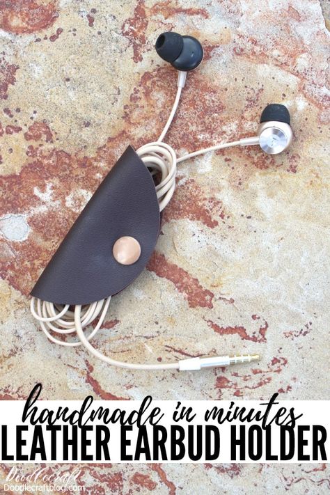 Leather Earbud Holder Handmade Gift Earbud Holder, Christmas Angel Crafts, Unique Socks, Diy Gifts For Friends, Circle Template, 3d Laser, Family Celebrations, Leather Gifts, Cool Diy