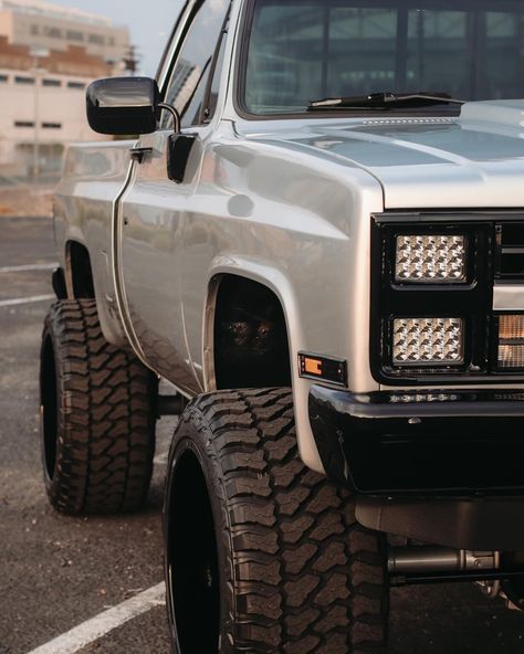 Chevy K10 4x4, R32 Gtr, Chevy K10, Lifted Truck, Classic Chevrolet, Rims And Tires, Square Body, Classic Pickup Trucks, Gmc Trucks