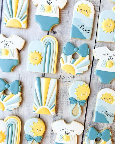 Here Comes The Son ☀️☀️☀️ . . . . . . #mycookiespace #lacookies #labaker #lasweets #ladesserts #latreats #lapartyfavor #losangelescookies #losangelescustomcookies #customcookieslosangeles #losangelespartyfavors #partyfavorslosangeles #decoratedcookieslosangeles #sugarcookieslosangeles #fyp #foryoupage #fypシ #fypage #foryourpage❤️ #fypage✨ #lacookier #lacookielady #losangelescookier #herecomestheson #herecomesthesonbabyshower #herecomesthesoncookies #herecomesthesun #herecomesthesun☀️ #babysho... Here Comes The Son, Baby Shower Cake Pops, Shower Cookies, Cupcake Icing, Baby Q, Baptism Cake, Baby Cookies, Boy Baby Shower Themes, Baby Shower Cookies