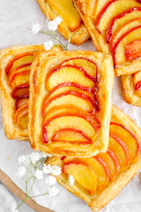 Puff Pastry Nectarine, Peach Pastries Recipes, Peach Tartlets Puff Pastries, Peaches Puff Pastry Recipes, Peach Recipes Puff Pastry, Honey Pastry Recipes, Fruit And Puff Pastry, Puff Pastry Dessert Peach, Puff Pastry Honey Apple Tart