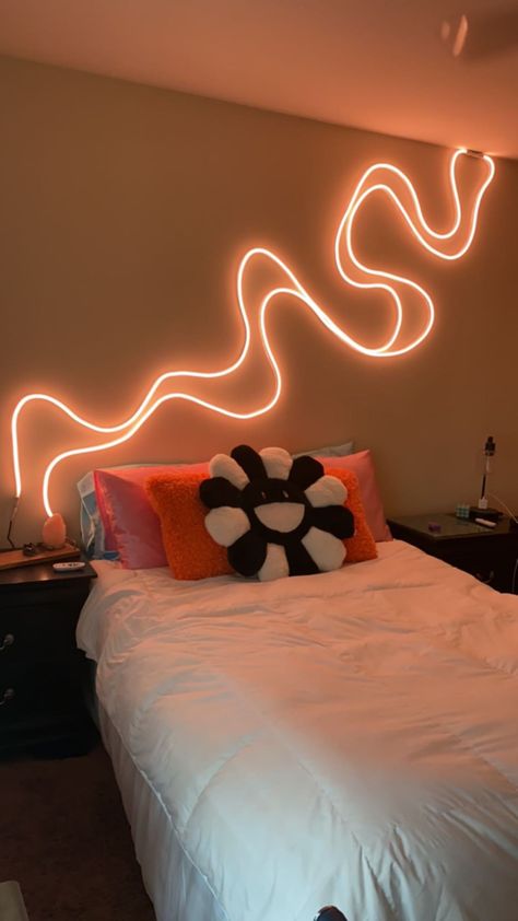 Neon Light For Bedroom, Neon Lights For Room, Neon Wall Sign Bedroom, Led Themed Room, Led Light Setup Ideas, Aesthetic Headboard Ideas, Bendy Led Light Ideas, Neon Wall Lights Bedroom, Led Light Ideas Bedroom Design