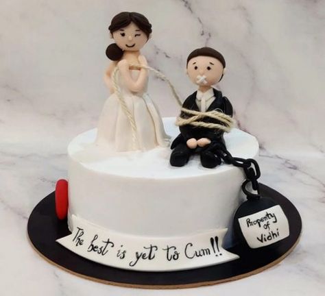 Bride To Be Cake Designs Funny Wedding Cake Designs Funny, Funny Wedding Cake Ideas, Bride To Be Groom To Be Cake, Bride And Groom To Be Party Ideas, Cakes For Bride To Be Party, Bridal Shower For Bride And Groom, Couple Cakes Ideas, Mr And Mrs Cake Design, Bridal To Be Cake